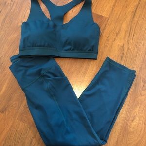 Workout set, sports bra and workout pants